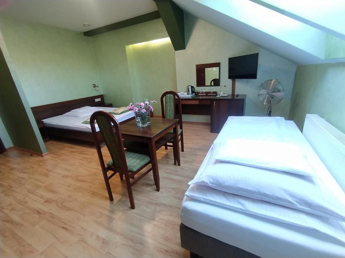 Restauracja Kargul Noclegi Leczyca Bagian luar foto